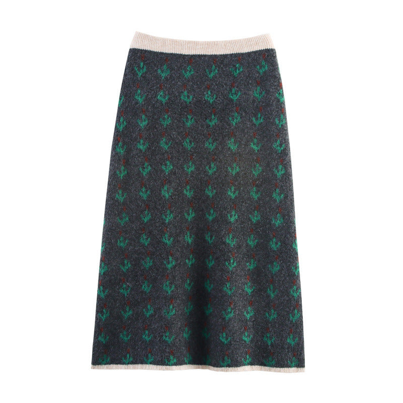 Elegant knit set for women with floral pattern and decorative borders Lune London