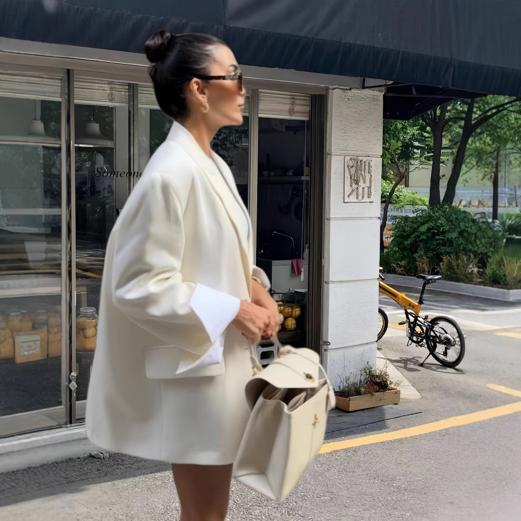 Ladies Elegant Oversized Blazer Jacket with Practical Pockets Lune London