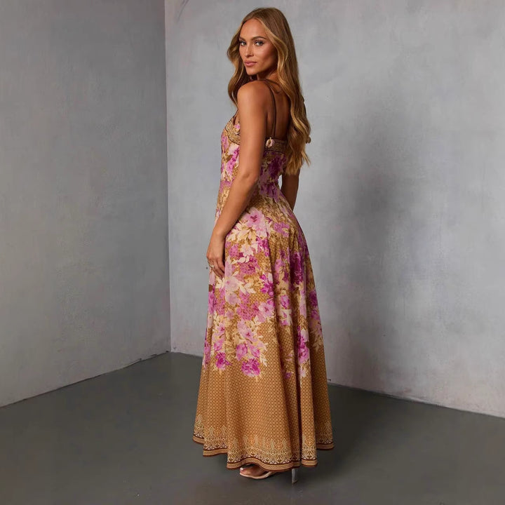Chic & Stil Elegant floral print maxi dress for women with strapless shoulders