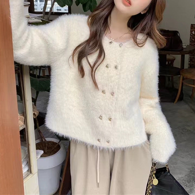 Cardigan confortable pour femmes avec des boutons décoratifs Chic & Stil