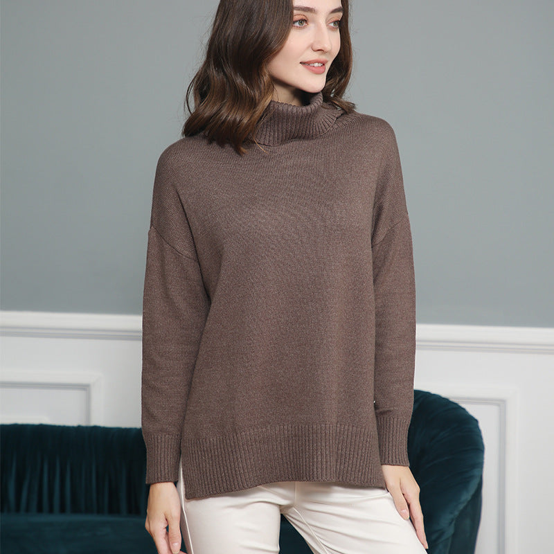 Casual sweater for women with a high collar and loose fit Lune London