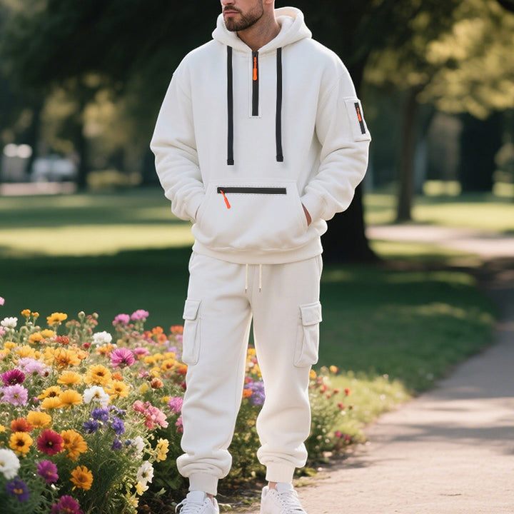 Men's sporty hoodie set and pants with practical pockets Lune London