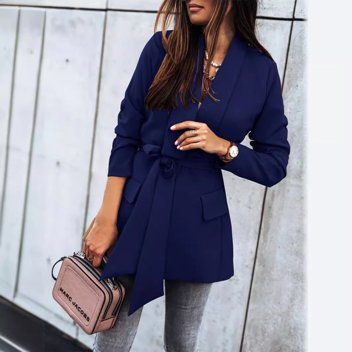 Trendy blazer jacket for women with practical belt and deep pockets Lune London