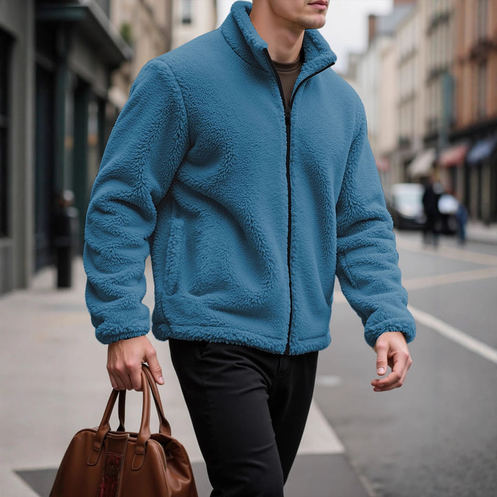 Comfortable fleece jacket for men with high collar and practical pockets Lune London