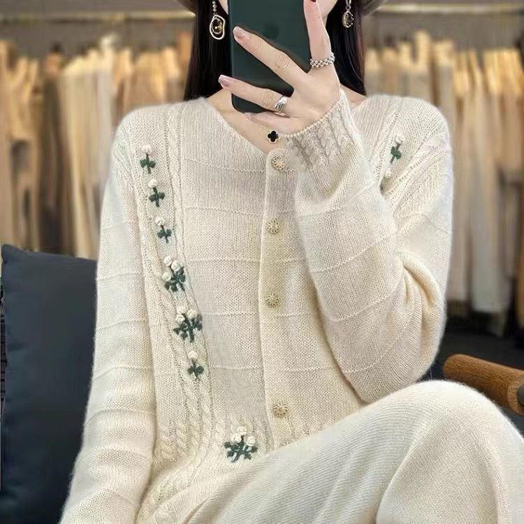 Gilet femme avec broderie florale Chic & Stil