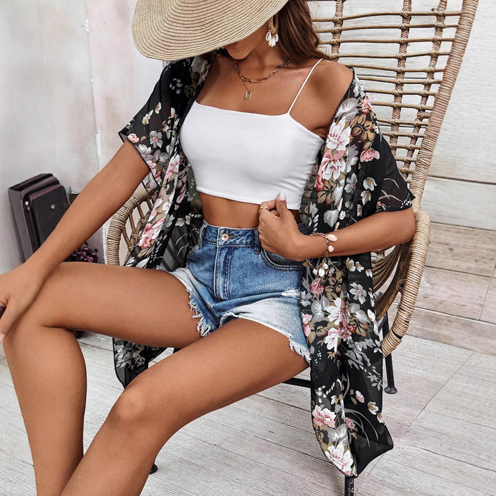 Ladies kimono with floral design and relaxed fit Lune London