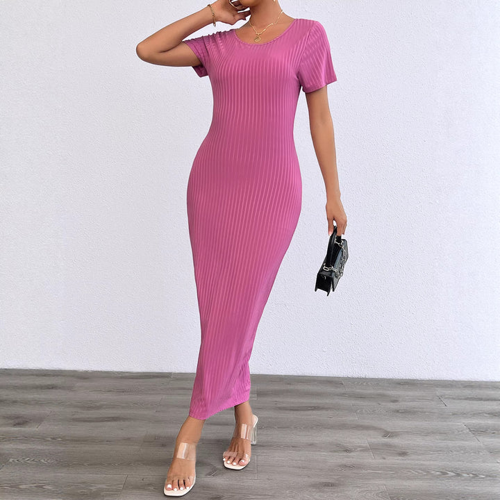 Chic & Stil Women's Ribbed Maxi Dress with Fitted Cut and Short Sleeves
