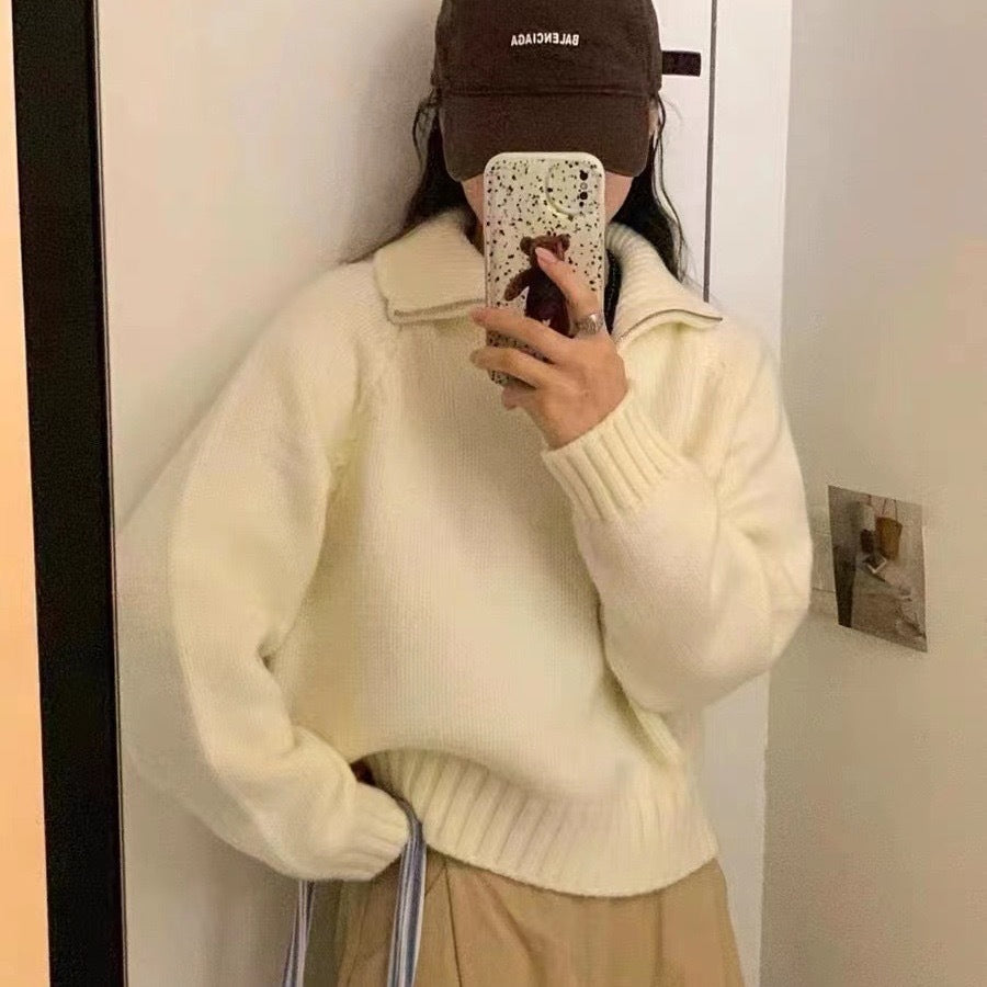 Women soft knit sweater with voluminous sleeves and an elastic waist Lune London