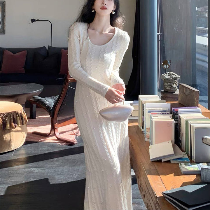 Robe en tricot pour femmes avec motif en câble et dentelle perlée Chic & Stil