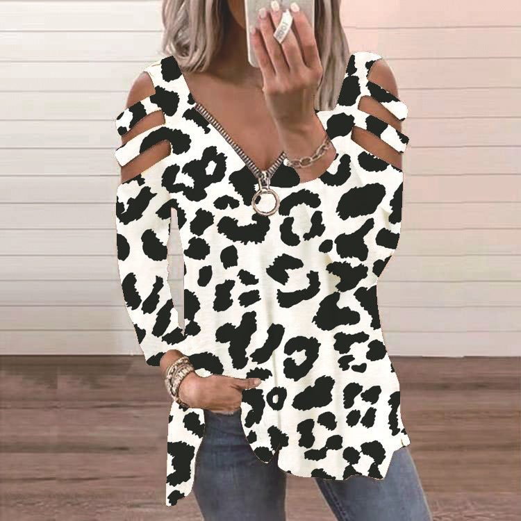 Women's blouse with a floral cutout design and a casual V neck Lune London