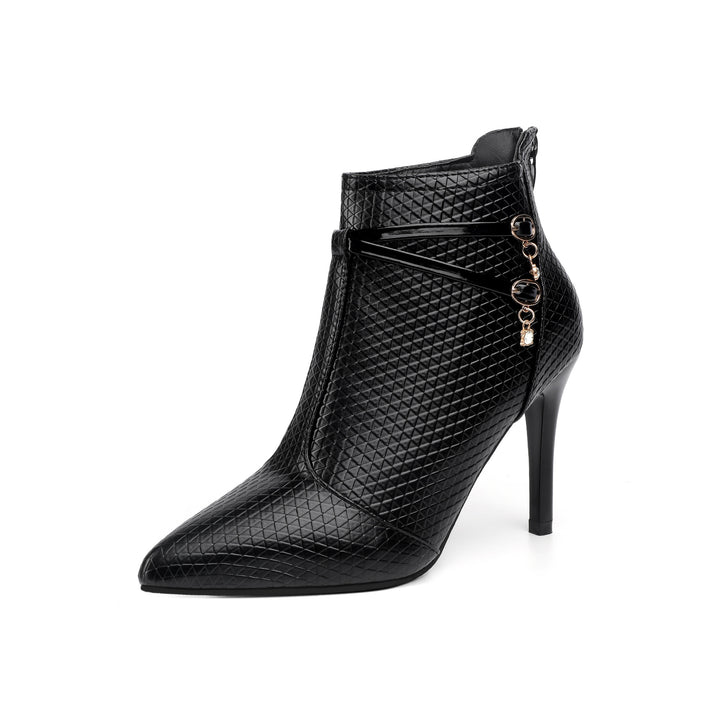 Elegant ankle boots for women with a textured upper and trendy accents Lune London