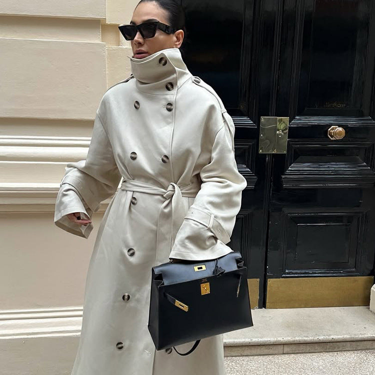 Luxurious trench coat for women with well-thought-out details Lune London