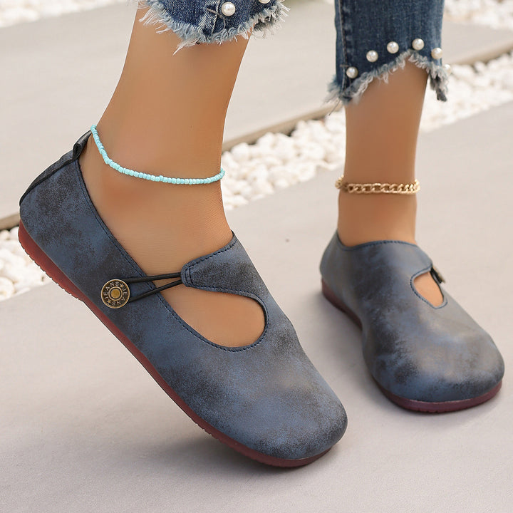 Elegant ladies Mary Jane ballerinas Lune London
