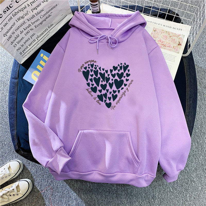 Women's hoodie with creative heart design Chic & Stil