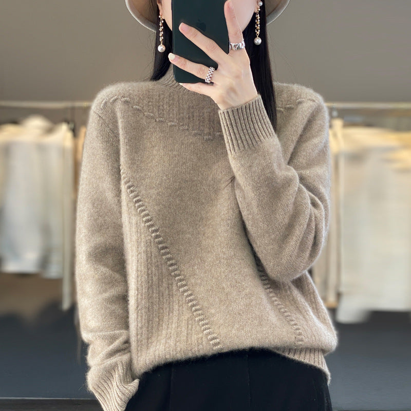Ladies elegant and comfortable knitted sweater with unique design Chic und Style