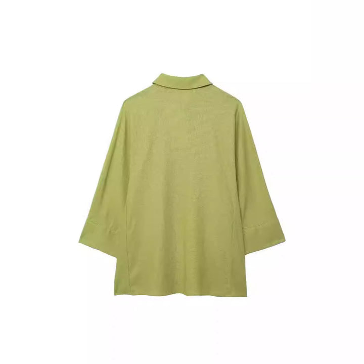 Casual oversized shirt for women in lightweight cotton blend with classic details Lune London