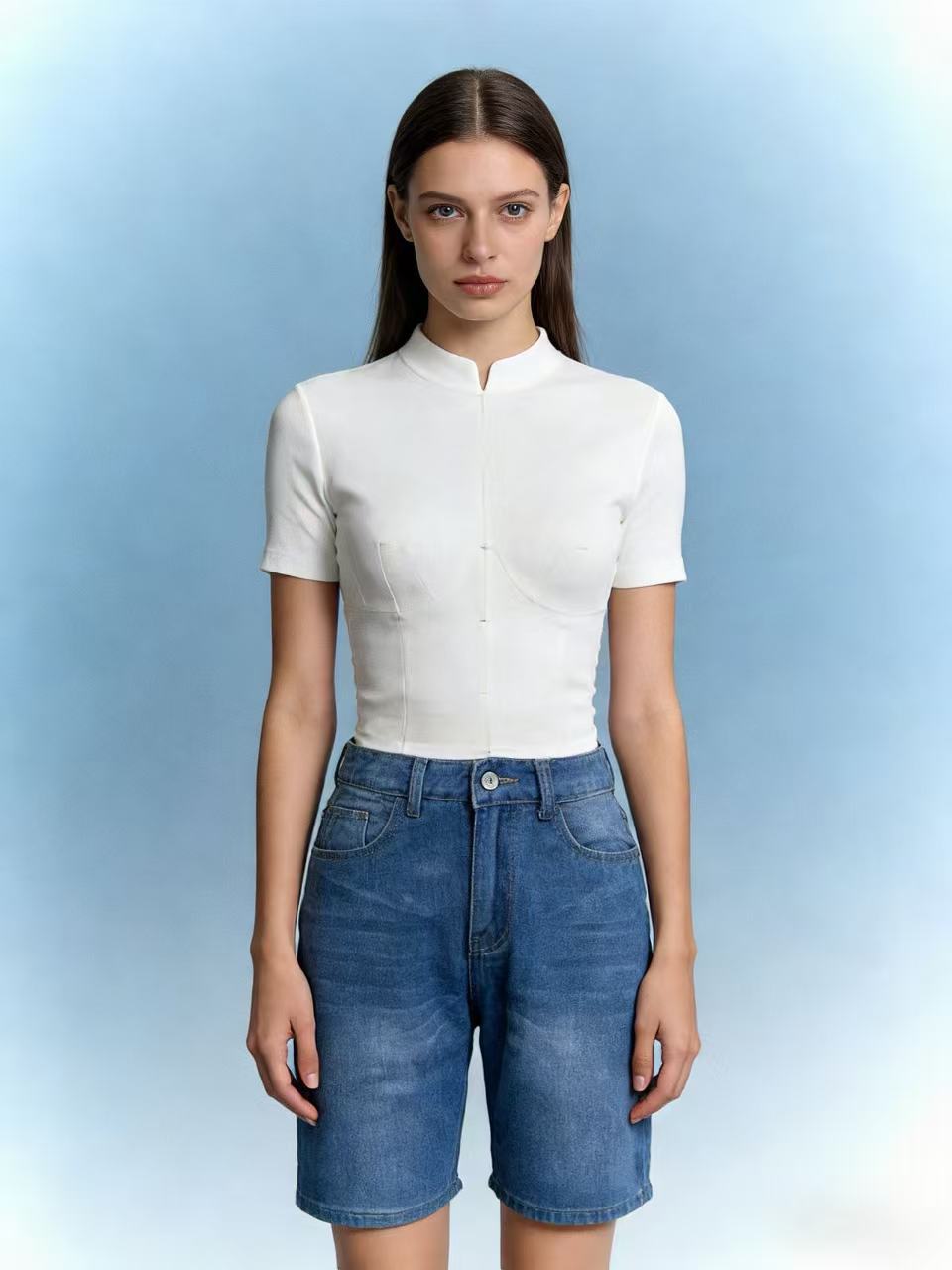 Women's fitted cropped top with stand collar and short sleeves Lune London