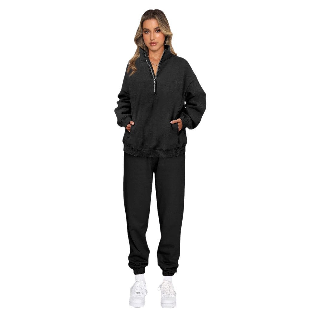 Lune London Women's Sports Leisure Set with High Collar and Practical Pockets