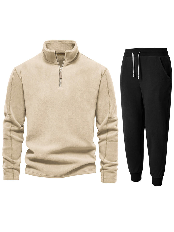 Men's fleece top with short zipper and comfortable jogger pants Lune London