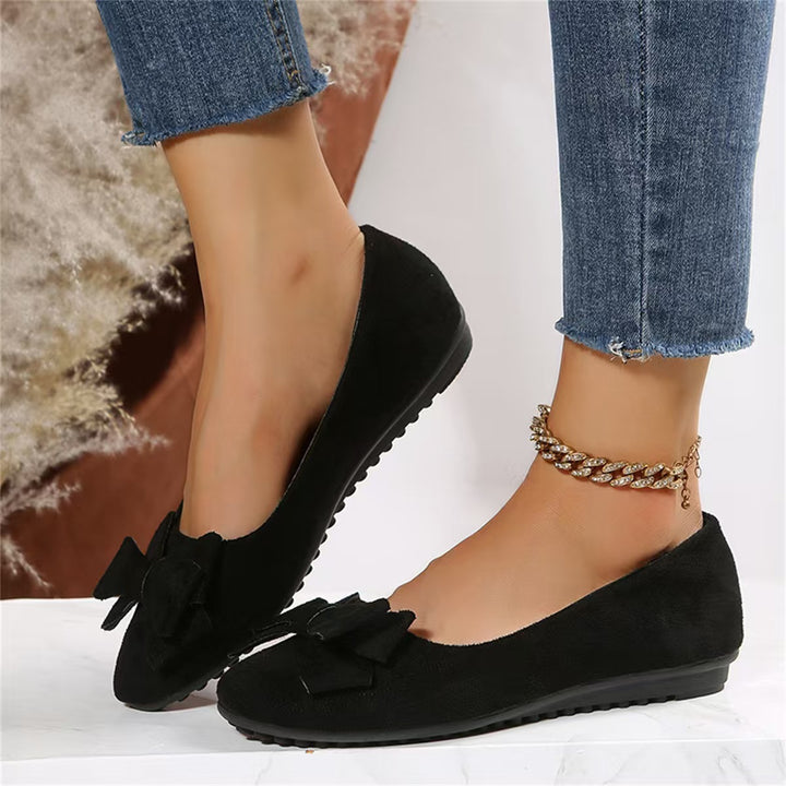 Elegant women's ballerinas with bow detail Lune London