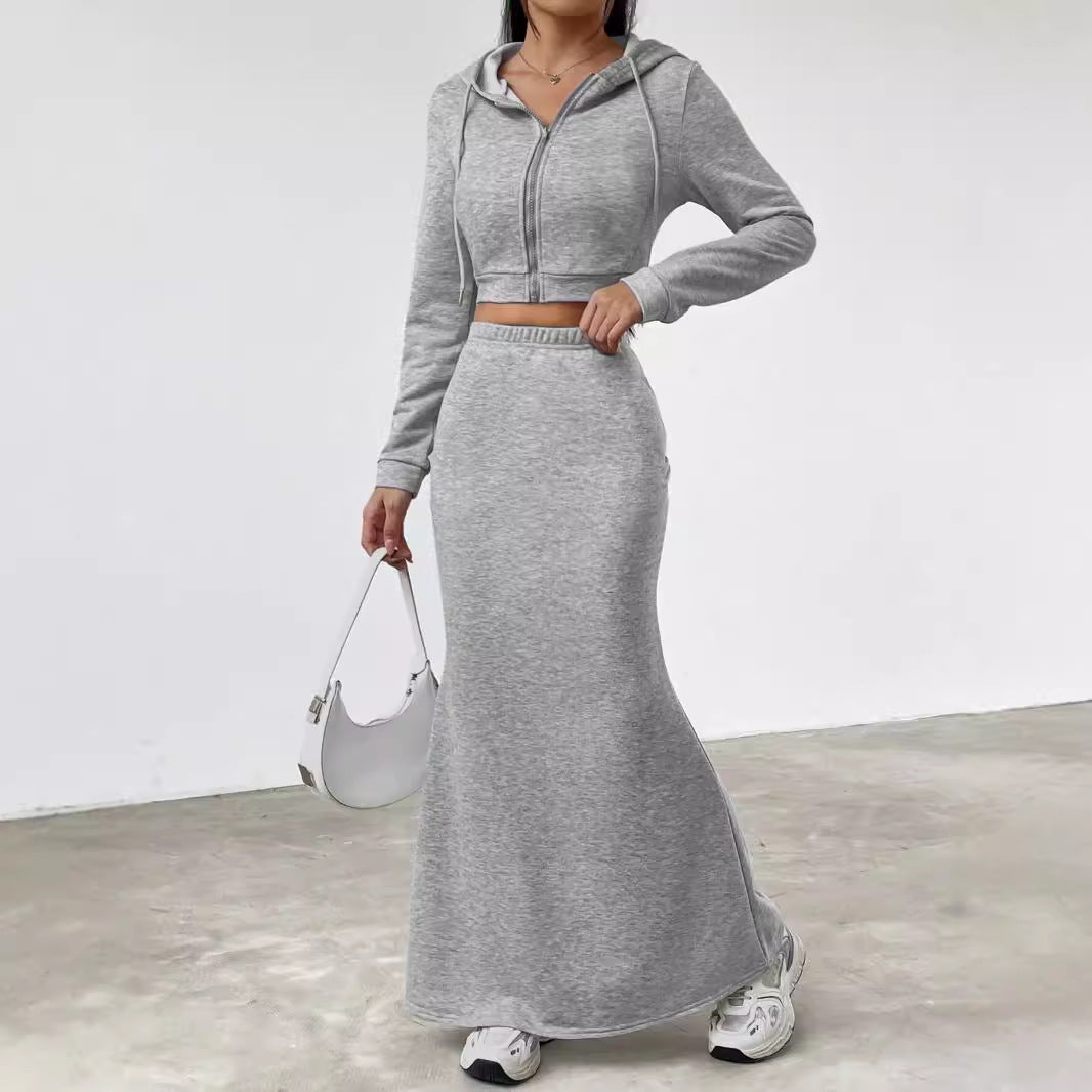 Elegant short sweatshirt for women with high waist and maxi skirt Lune London