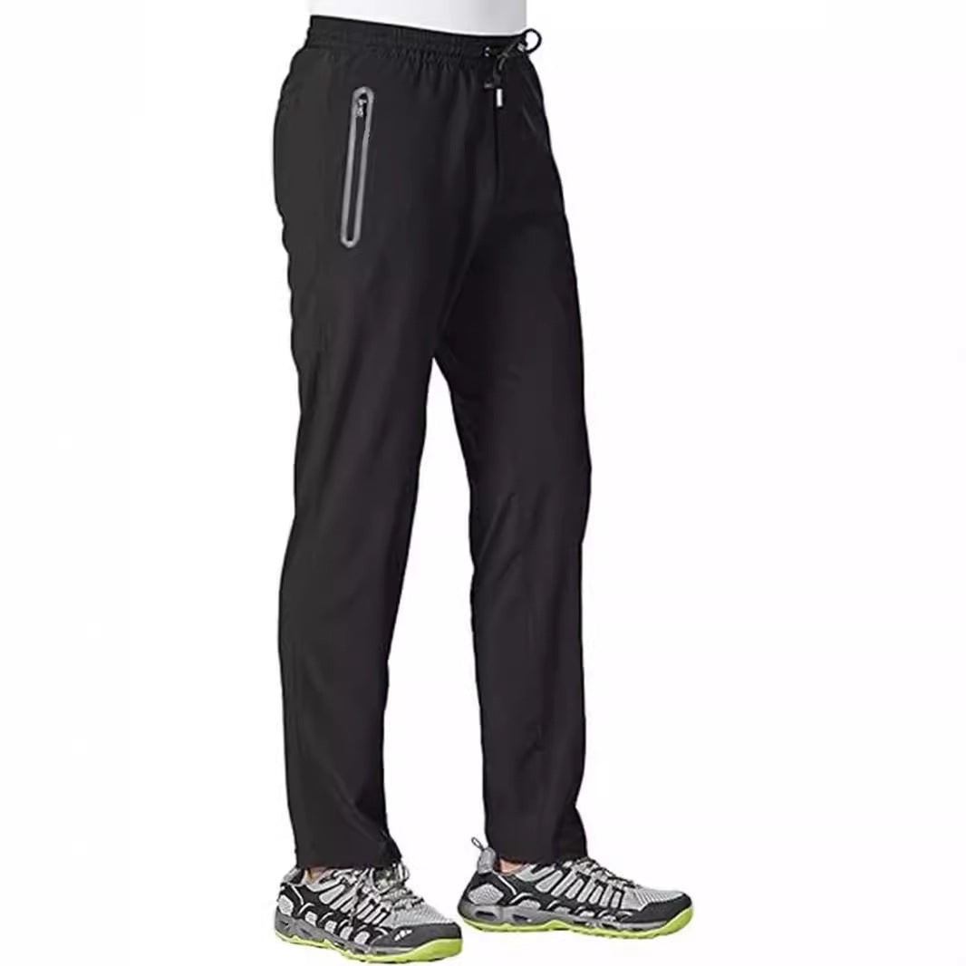 Men's sporty leisure pants with zip pockets on the sides Lune London