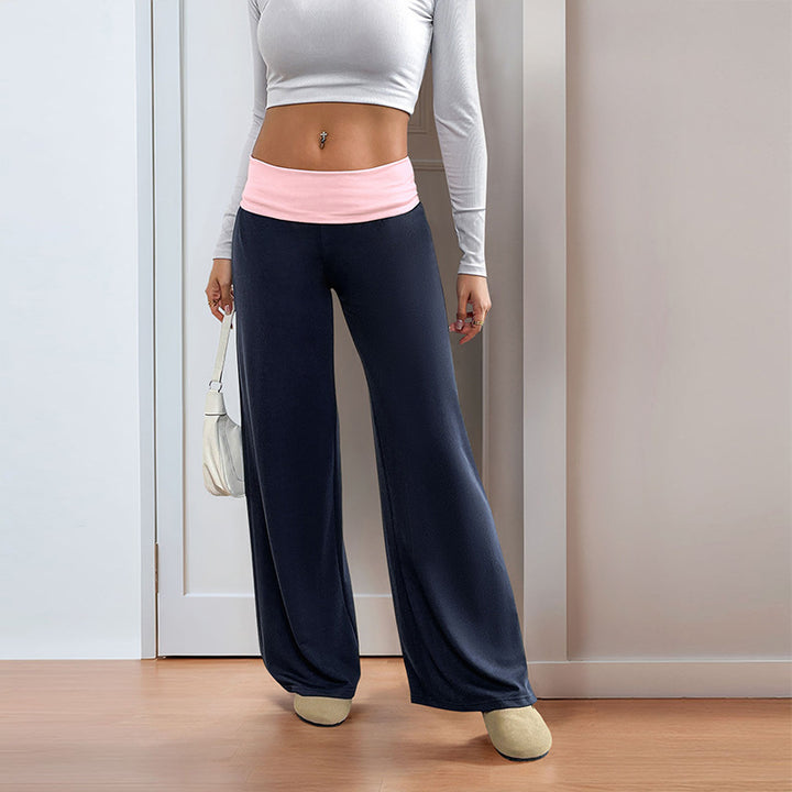 Loose sports pants for women with a high waist and comfortable elastane Lune London