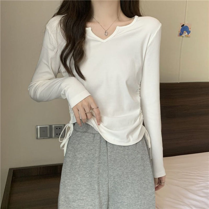 Women's versatile long-sleeve shirt with stylish V-neck and gathering Chic & Stil