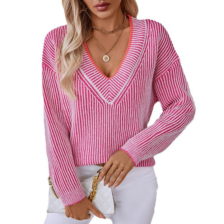 Knitted pullover for women with V-neck and striped design Lune London