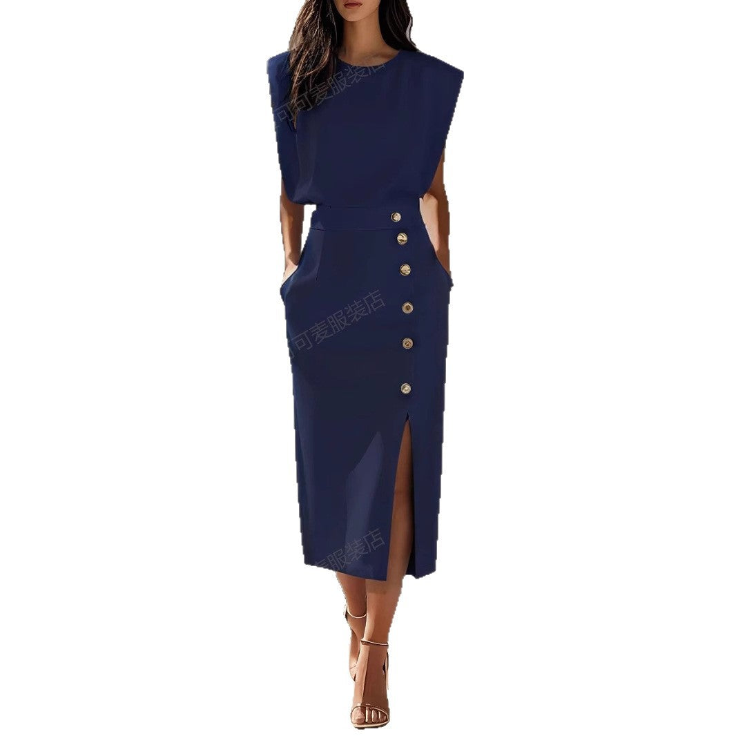 Women Elegant Evening Dress with High Shoulders and Side Split Lune London