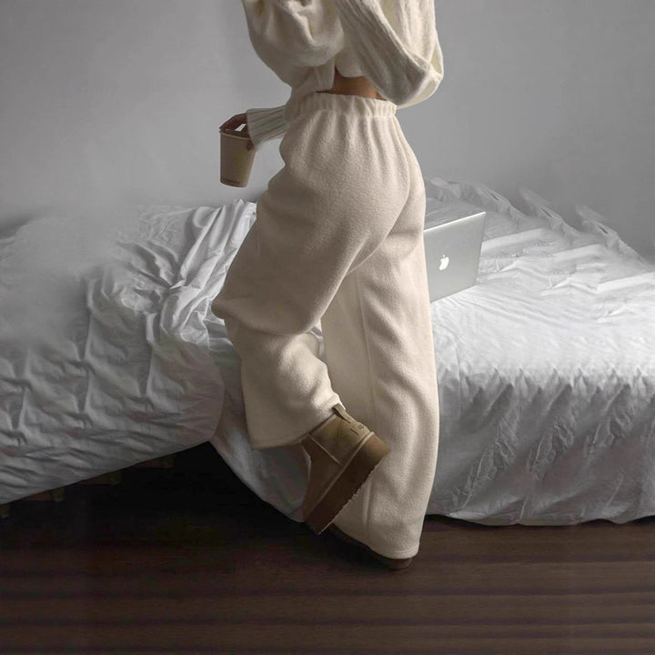 Pants de loisirs confortables pour femmes avec taille haute et poches latérales Chic & Stil