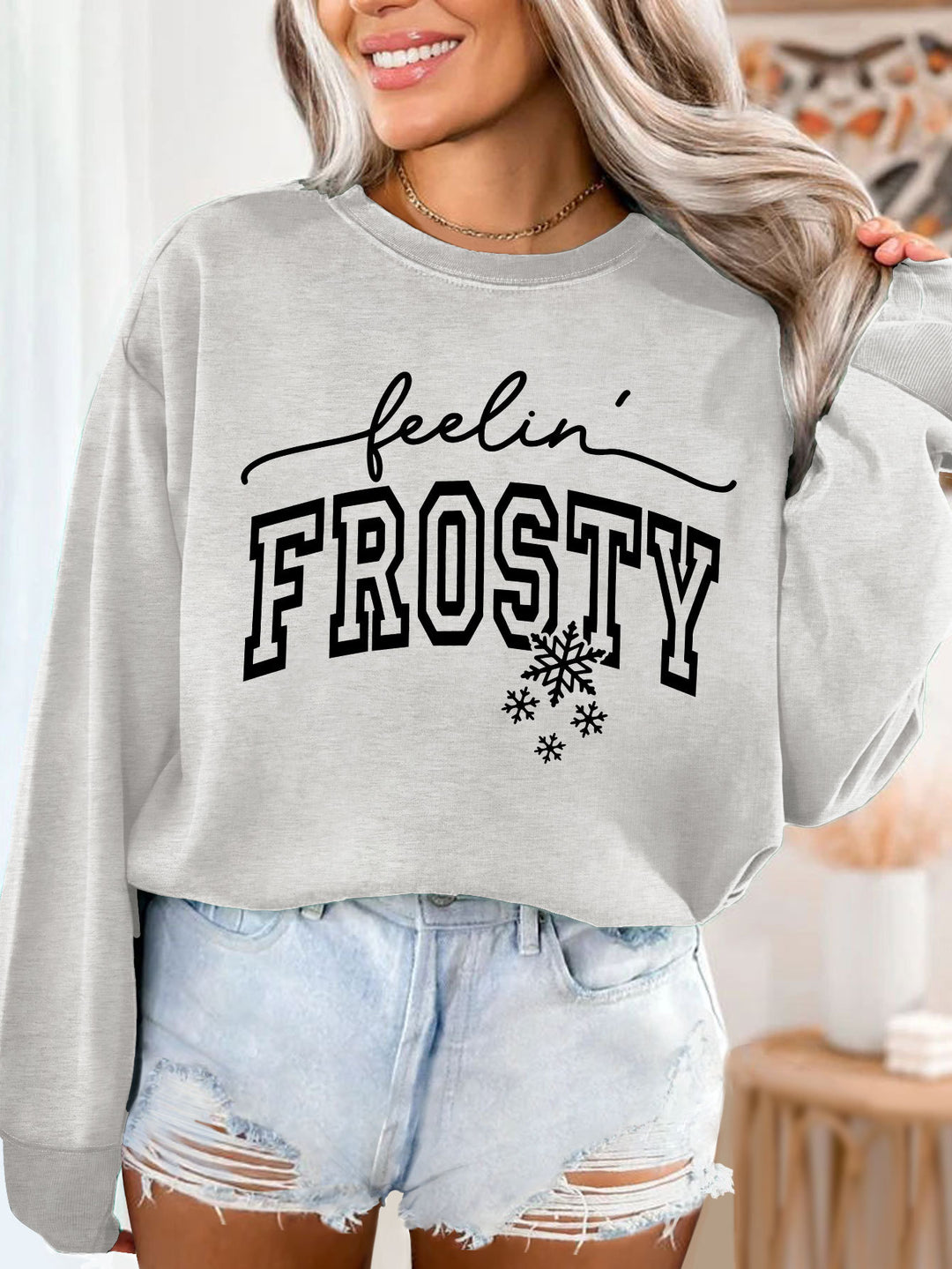 Sweat à capuche pour femmes avec impression graphique Chic & Stil