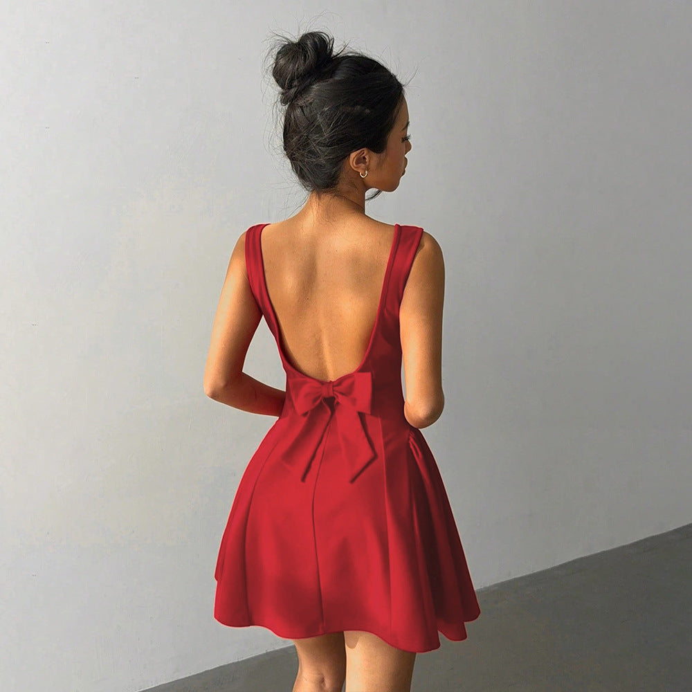 Robe pour femme à coupe ajustée et décolleté carré élégant Chic & Stil