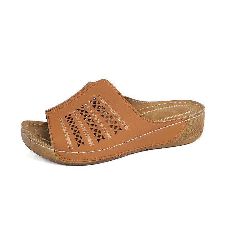 Stylish women-casual-slidesandals Lune London