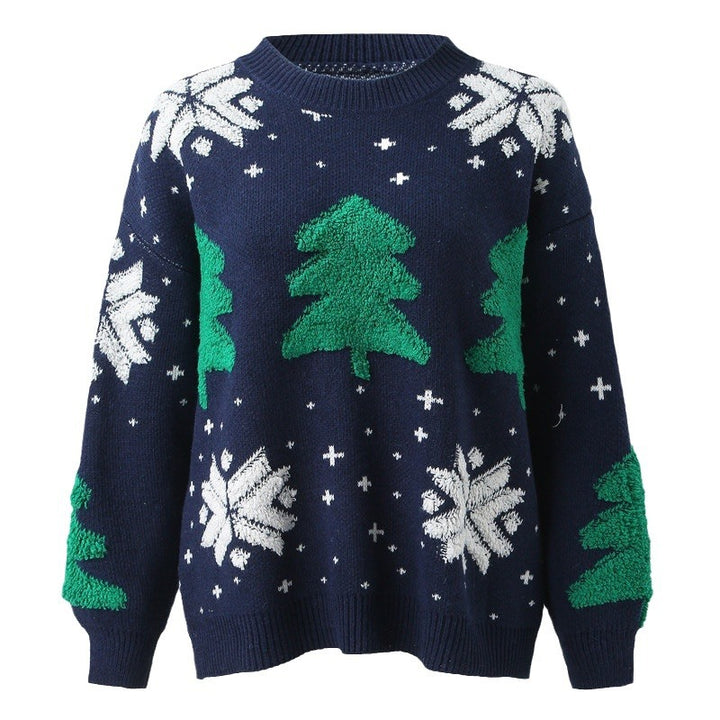 Christmas sweater for ladies with seasonal tree design and casual fit Lune London
