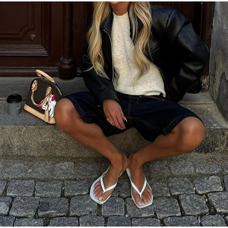 Trendy synthetic leather jacket for women with elastic cut and practical pockets Lune London