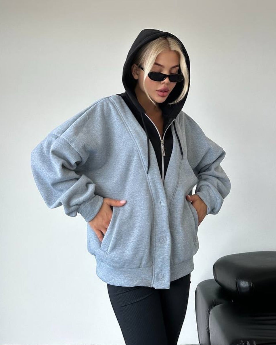 Comfortable oversized jacket for women with hood and snap closure Lune London