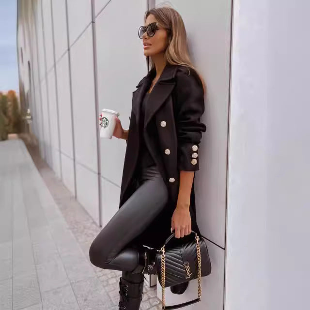 Ladies double-breasted coat trendy in structured fabric Lune London