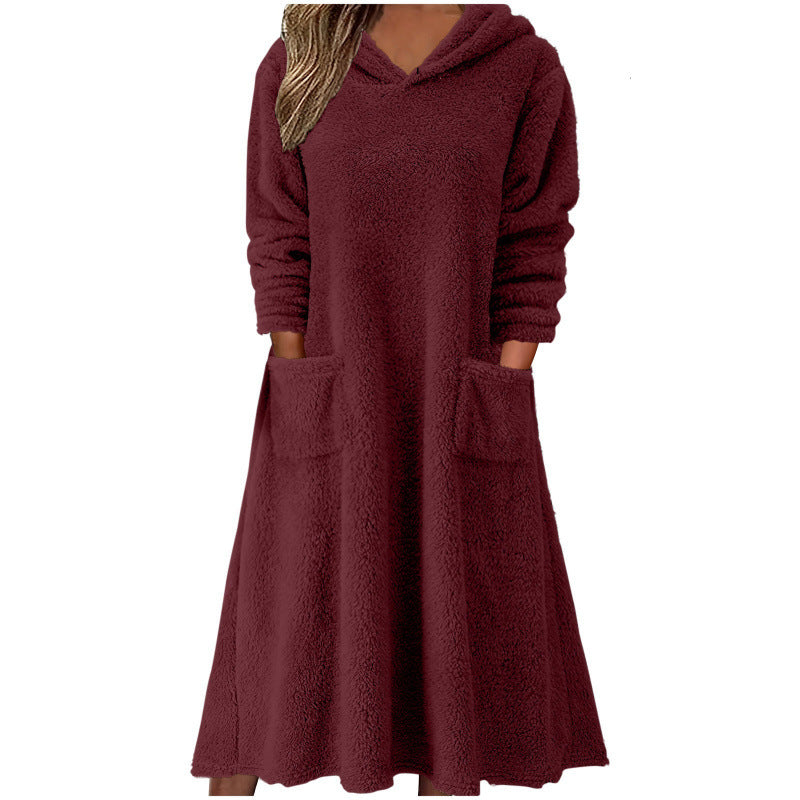 Comfortable polar dress for women with hood and practical pockets Lune London