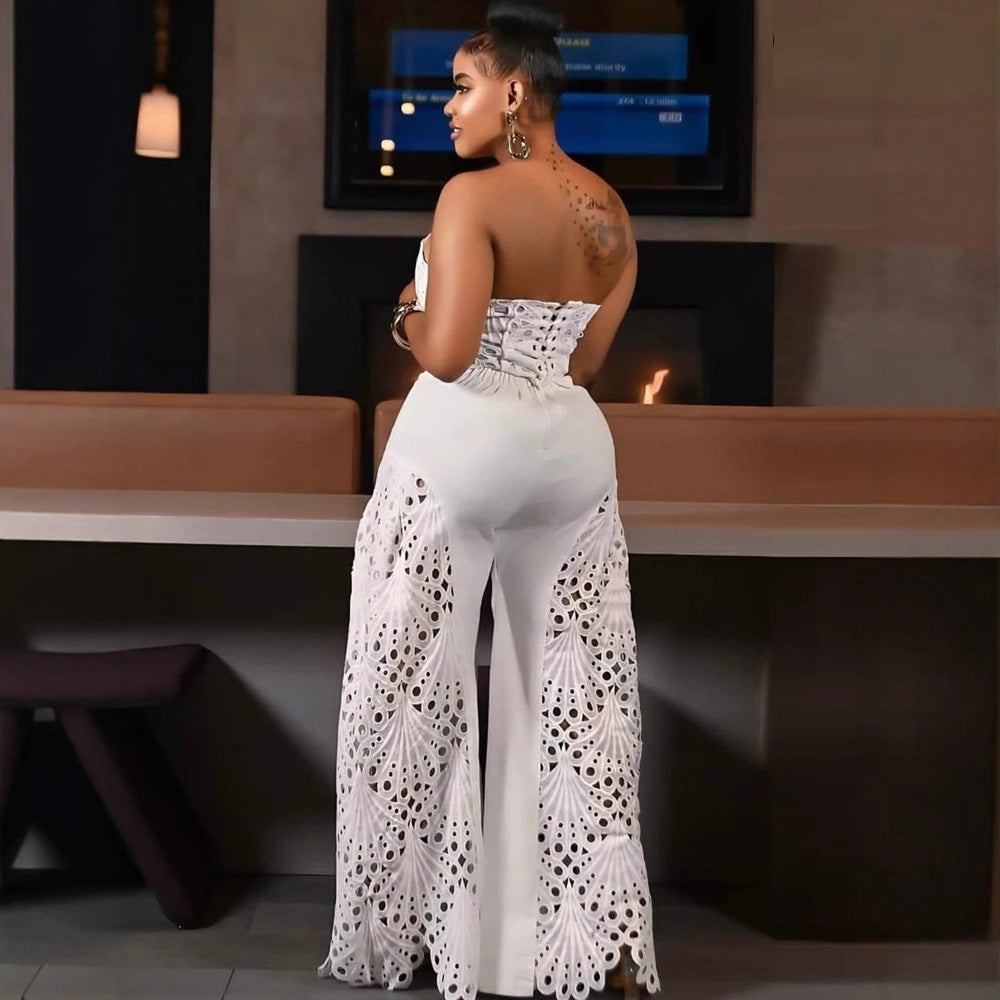 Women Elegant jumpsuit with floral lace details Lune London