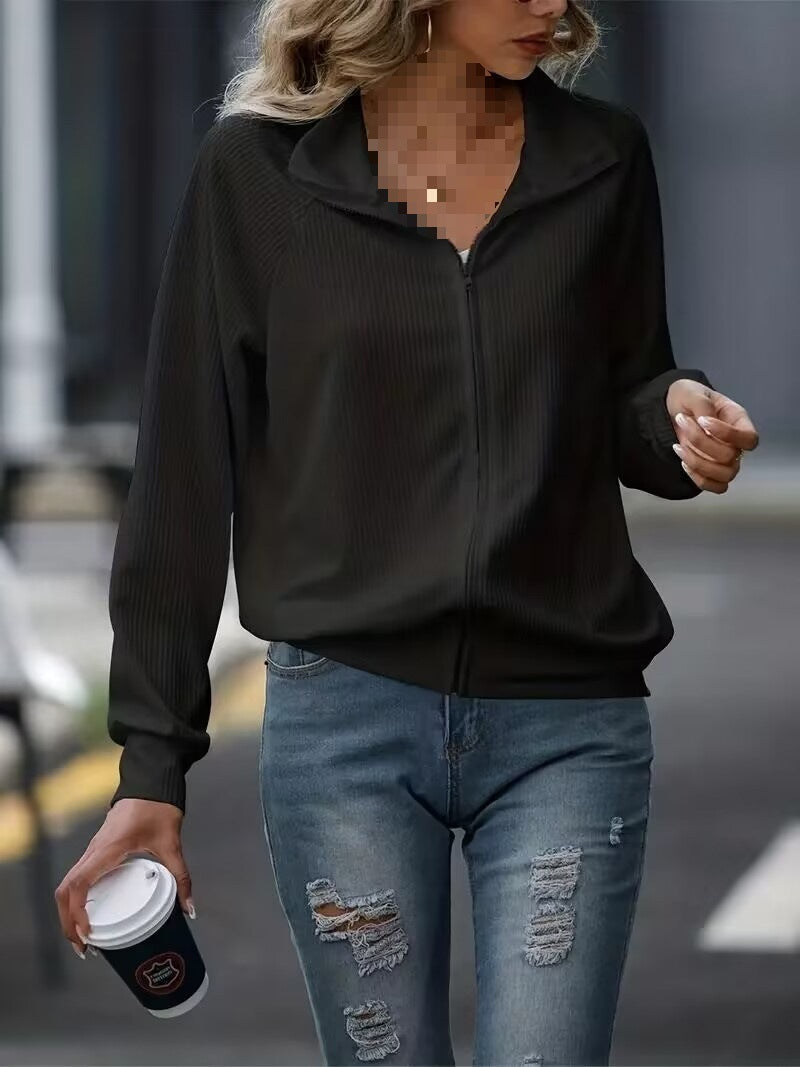 Sporty zip jacket for women with ribbed structure and elegant high collar Lune London