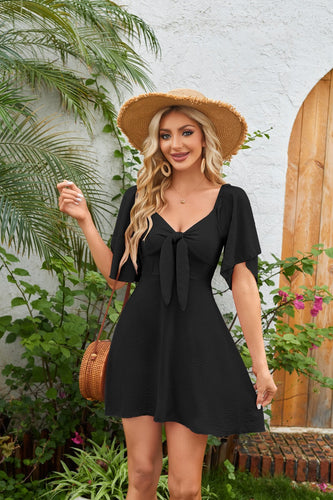 Summer dress for women with an elegant knot design Lune London