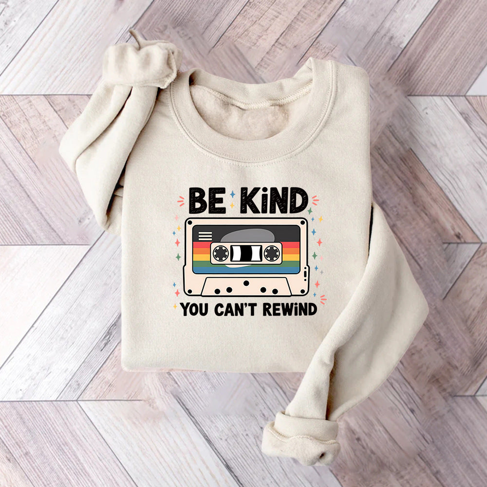 Sweatshirt femme avec design de cassette vintage et lettrage inspirant Chic & Stil