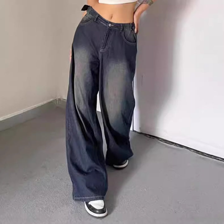 Ladies high waisted relaxed fit jeans Lune London