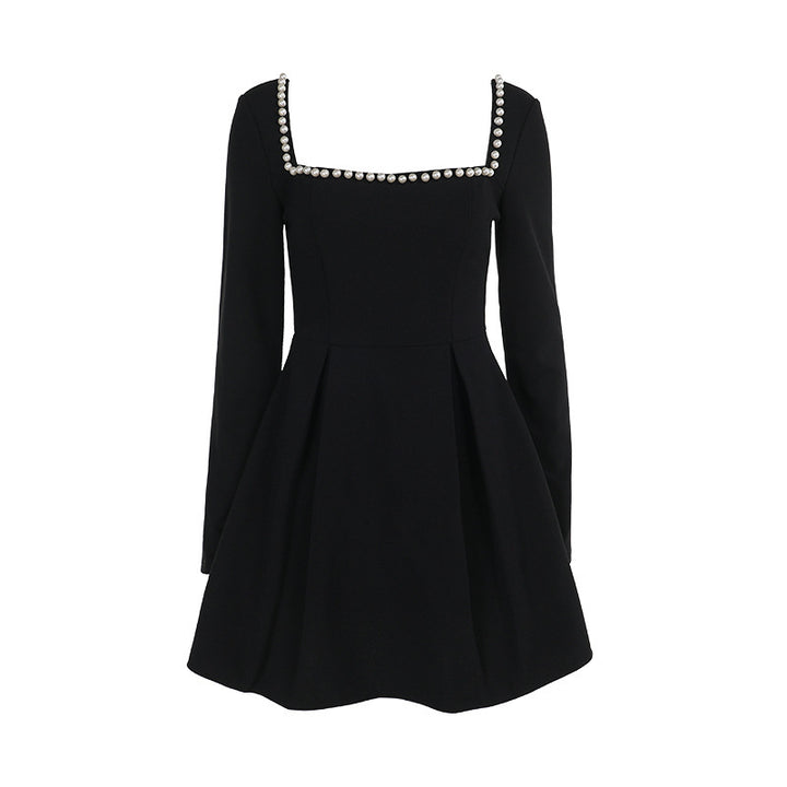 Cocktail dress for women with square neckline and elegant pearl details Lune London