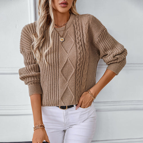 Fashion knitted sweater for women with structured patterns and a round neckline Lune London