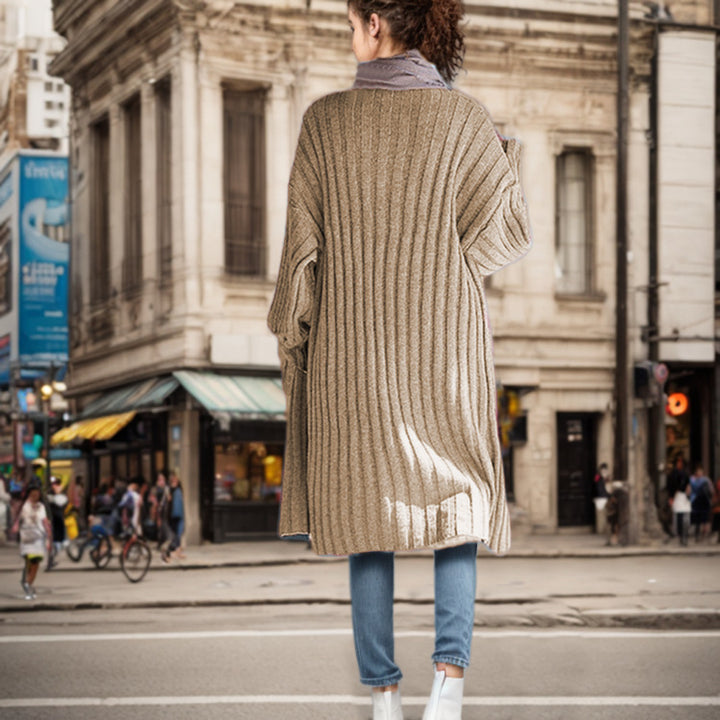 Long knitted coat for women with a relaxed fit and ribbed design Lune London