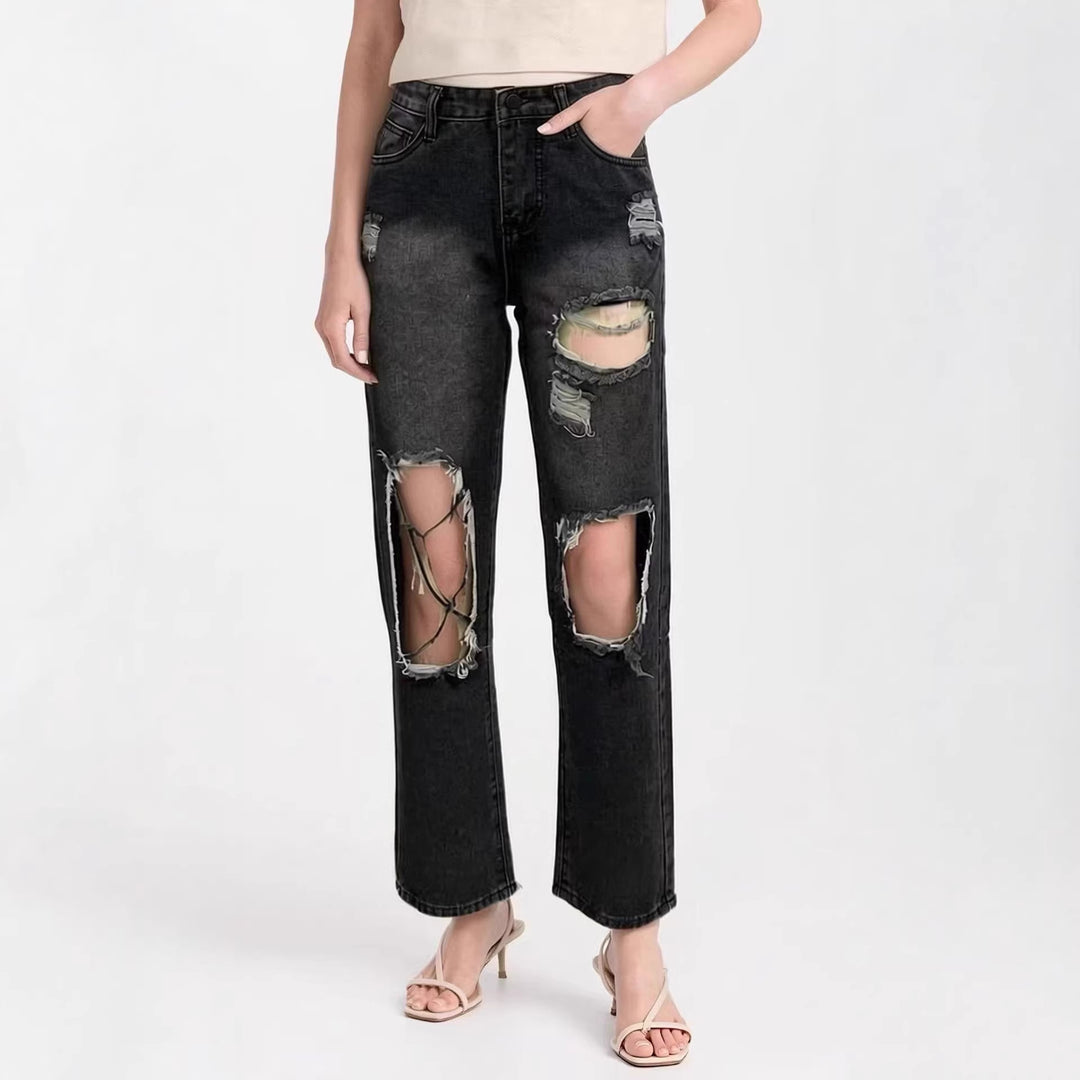 Women's distressed Mom Jeans with trendy cut-out details Lune London