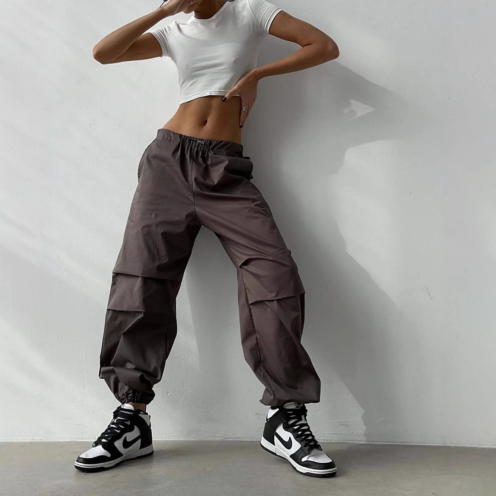 Sport leisure pants for women with elastic waist and practical pockets Lune London