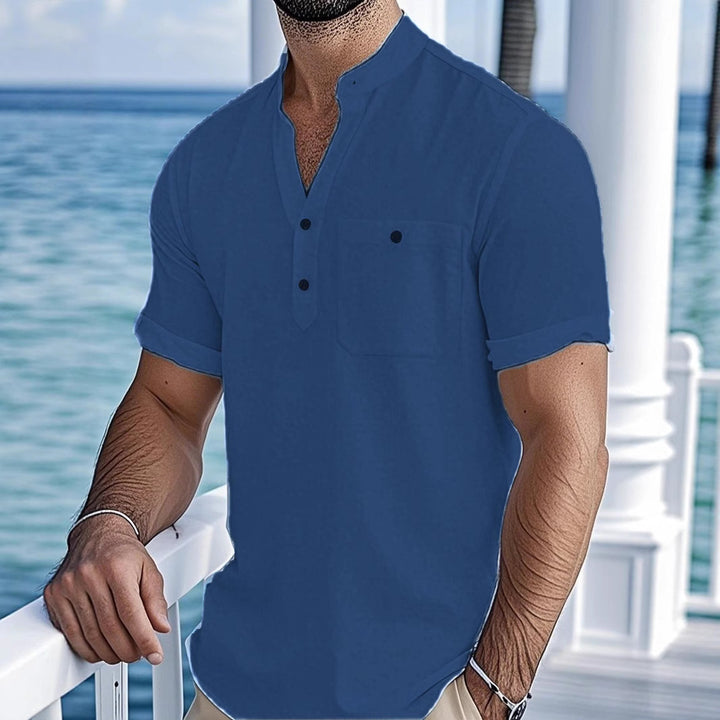 Casual short-sleeve shirt for men with button closure Lune London